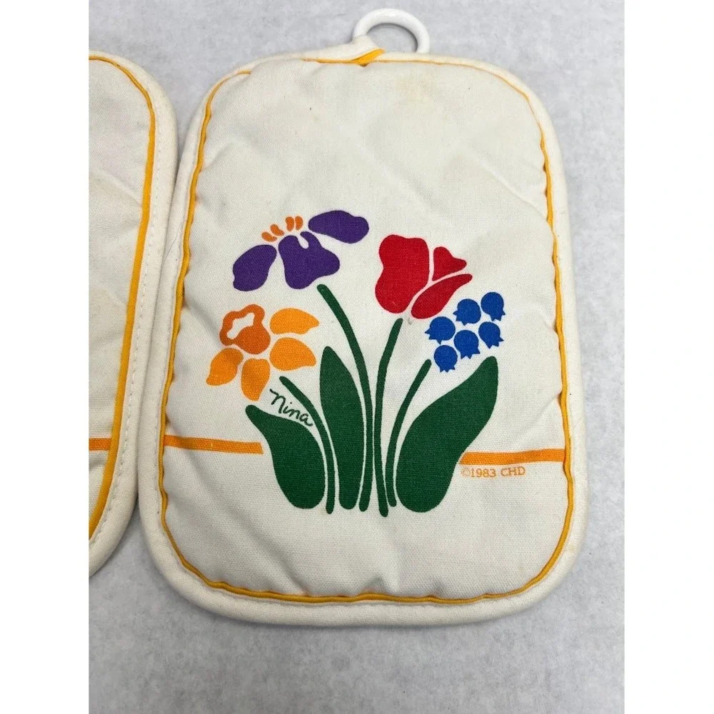 Vintage 1983 Nina CHD Floral Potholders Set of 2 Quilted Yellow Retro Kitchen